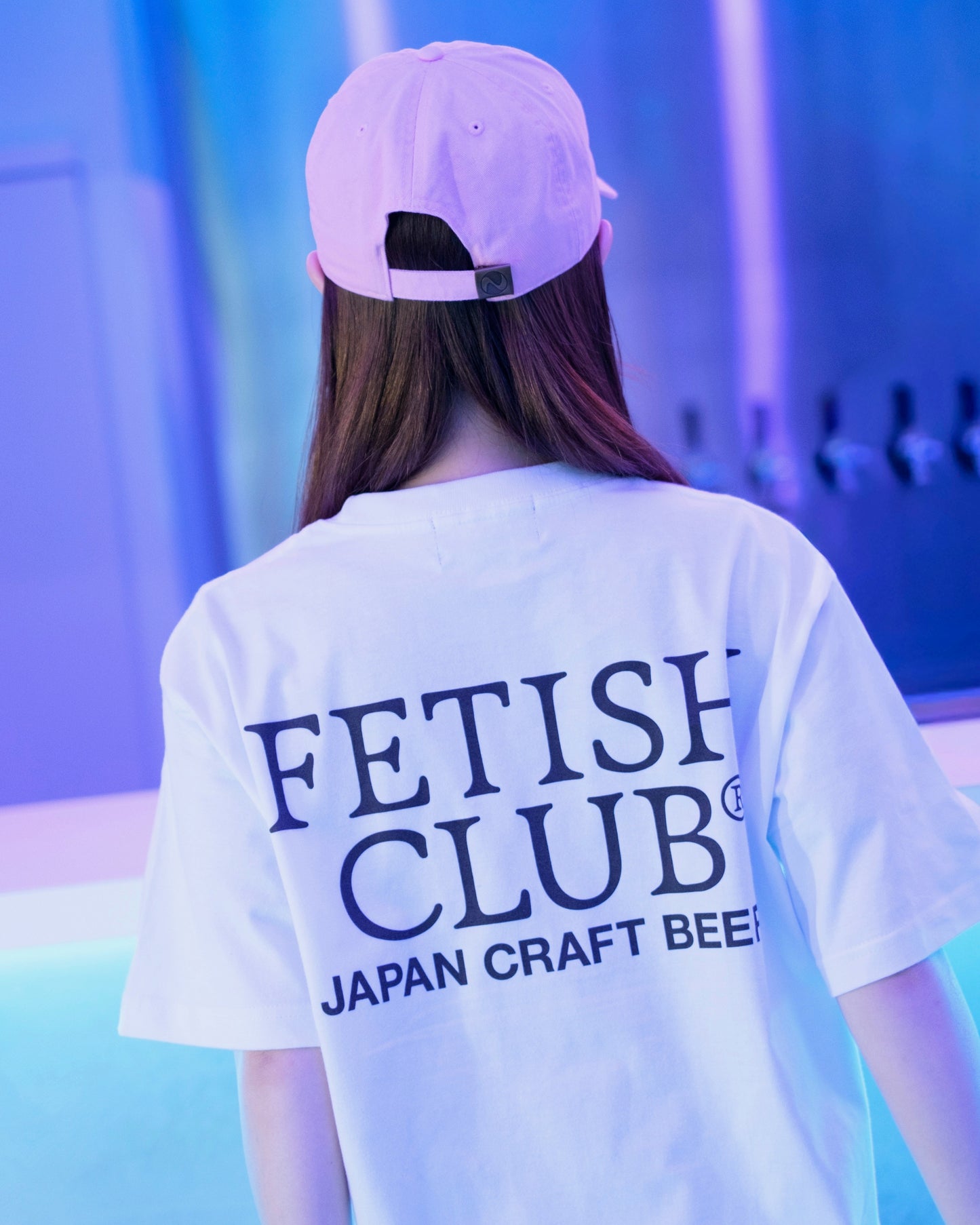 “Electronic Fan Girl” フロントフォトTシャツ